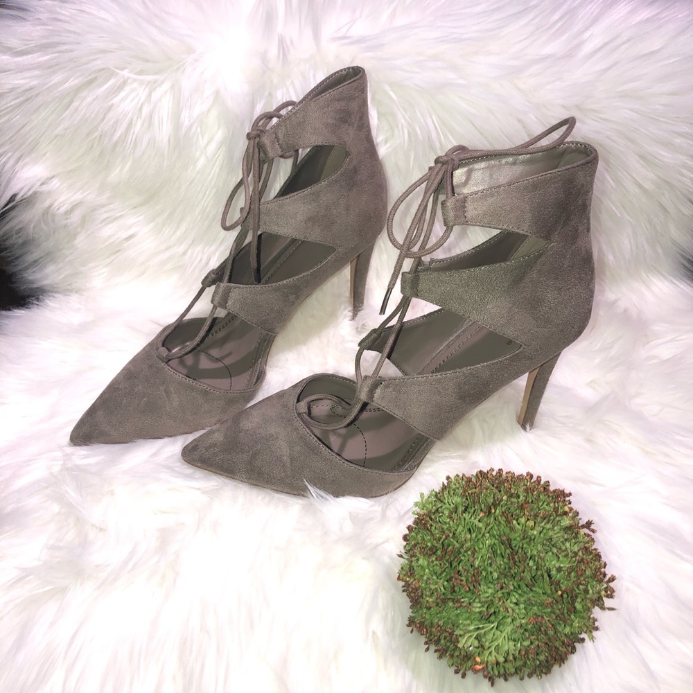 💗 in D  Lace Up Sophia Heels Sz 10